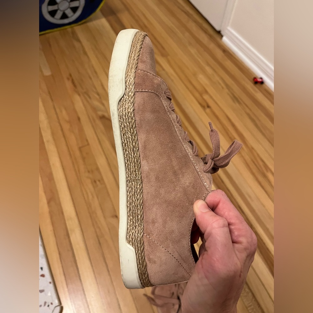 Vince pink suede shoe with braided accent